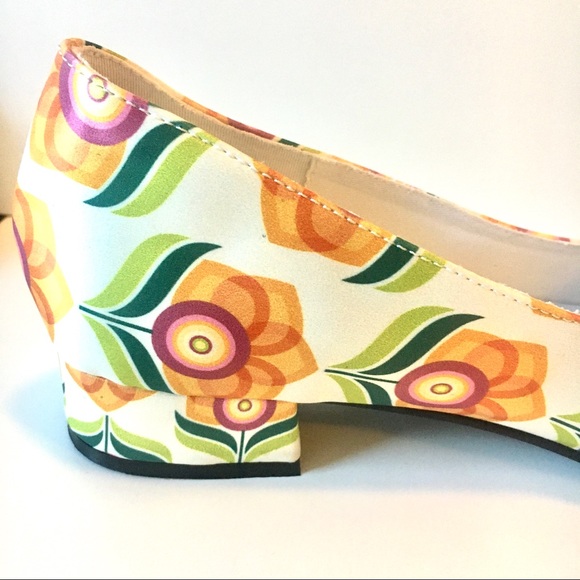 Retro Floral Satin Block Heel Flats Pointed Toe - Picture 6 of 8